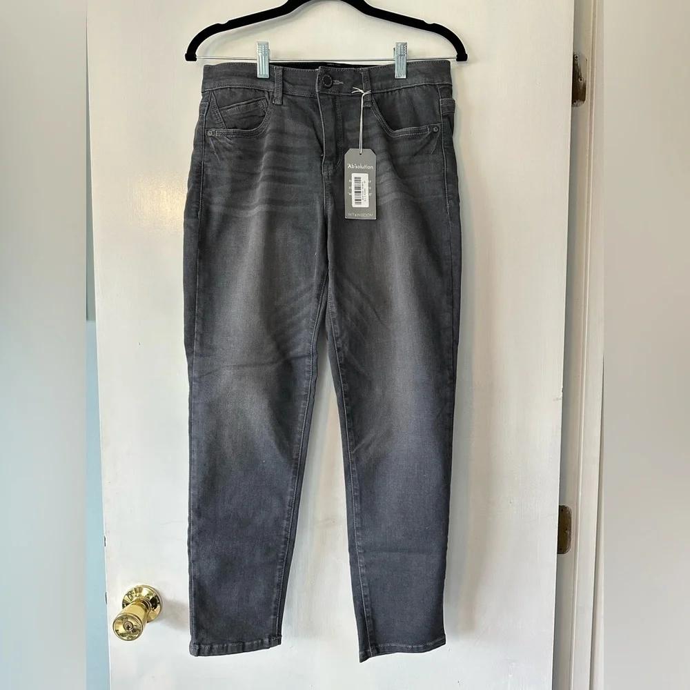 Wit & Wisdom “Ab” Solutuon Luxe Touch Ankle Length jeans. Size 6P. NWT.